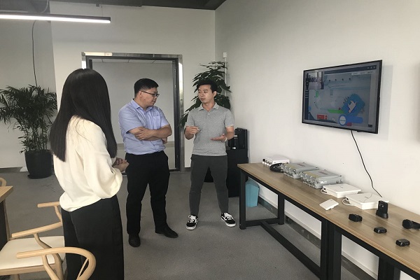 投资经理拜访企业1.jpg 投资经理拜访企业1.jpg